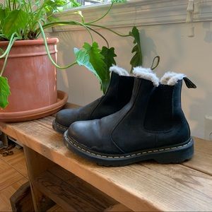 Faux fur lined Chelsea boot Dr Martens